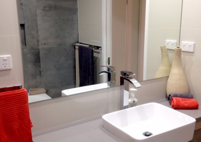 Main Bathroom (after reno)