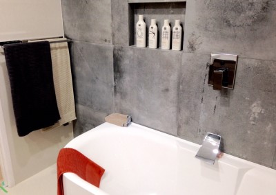 Main Bathroom (after reno)