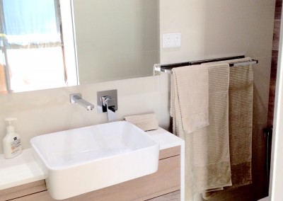 Ensuite Bathroom With Toilete and Shower