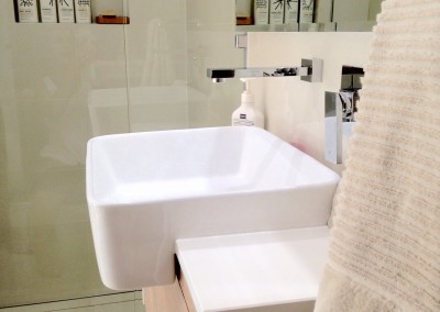 Ensuite Bathroom With Toilete and Shower