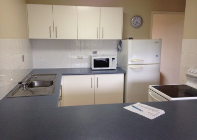 Kitchen (before reno, closed space)